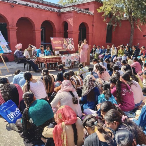  2026-02-12 A Two-day Workshop On Fabric Painting And Clay Art Was Organized